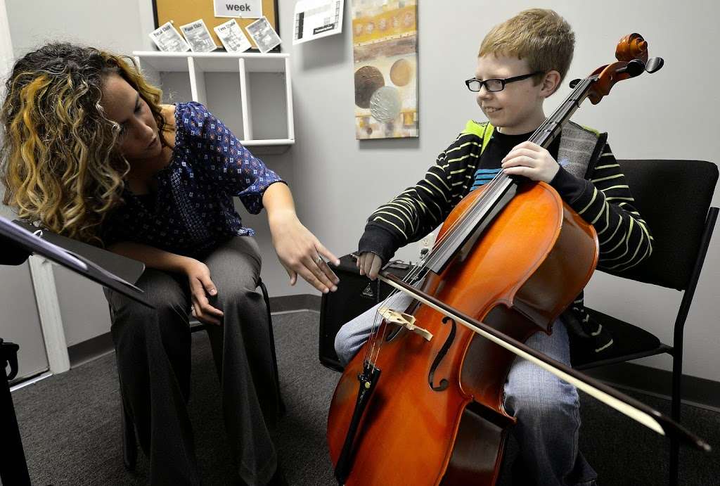 Music House School of Music Overland Park | 7465 W 161st St, Overland Park, KS 66085 | Phone: (913) 562-4112