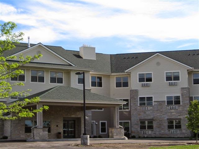 Parkview Gardens Assisted Living Apartments | 5321 Douglas Ave, Racine, WI 53402, USA | Phone: (262) 898-4000