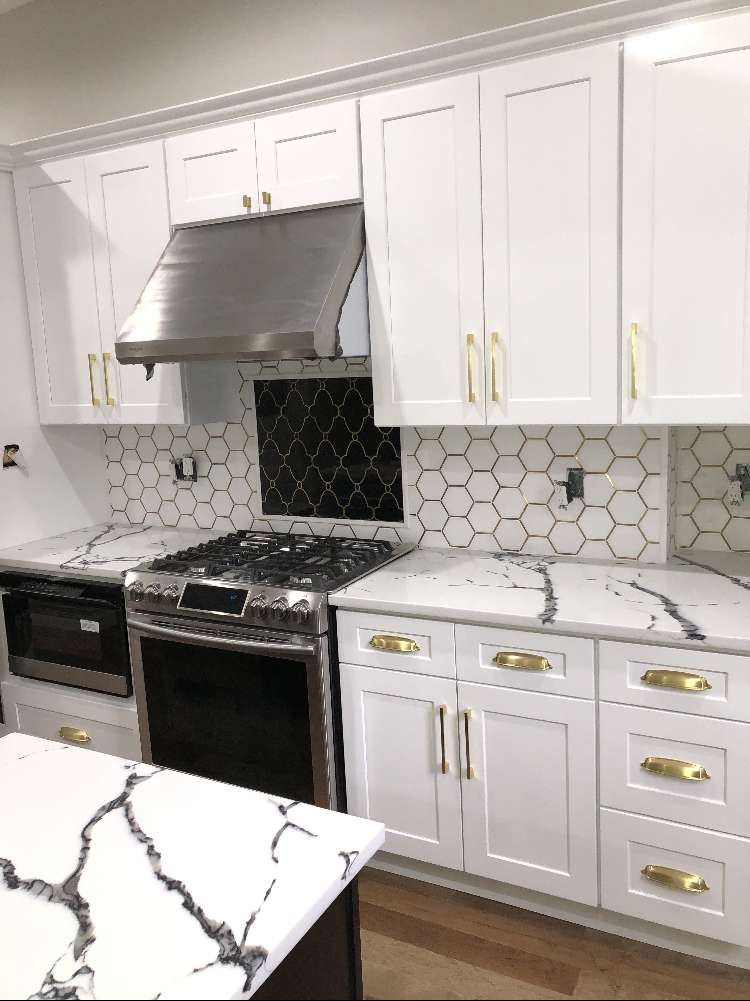 Classic Kitchen Cabinet Inc | 35-20 College Point Blvd, Flushing, NY 11354, USA | Phone: (917) 285-2094