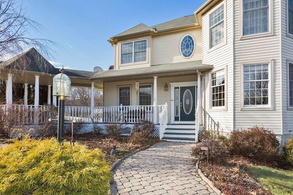 Kim Corkum Keller Williams Realty | 1 Galloway Heights, Warwick, NY 10990, USA | Phone: (845) 494-6988