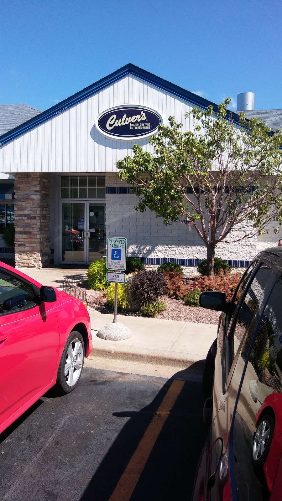 Culvers | 10484 Corporate Dr, Pleasant Prairie, WI 53158 | Phone: (262) 857-2663