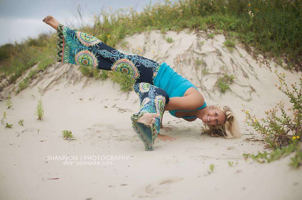 Barefoot Girl Yoga | 828 FM 2094 a, Clear Lake Shores, TX 77565, USA | Phone: (281) 536-3270