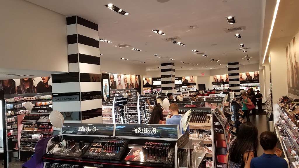 SEPHORA | 2800 Clarendon Blvd Suite #R550, Arlington, VA 22201, USA | Phone: (703) 528-1273