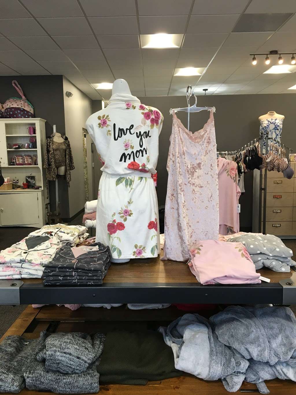 Jay Ann Intimates | 1954 County Line Rd, Huntingdon Valley, PA 19006 | Phone: (215) 942-0120