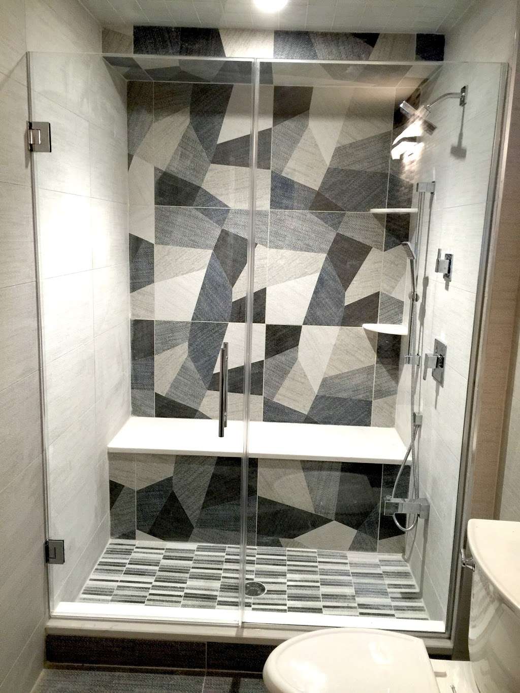 Cheap Frameless Shower Doors | 42 Farm Rd, Middletown, NJ 07748, USA | Phone: (646) 854-7674