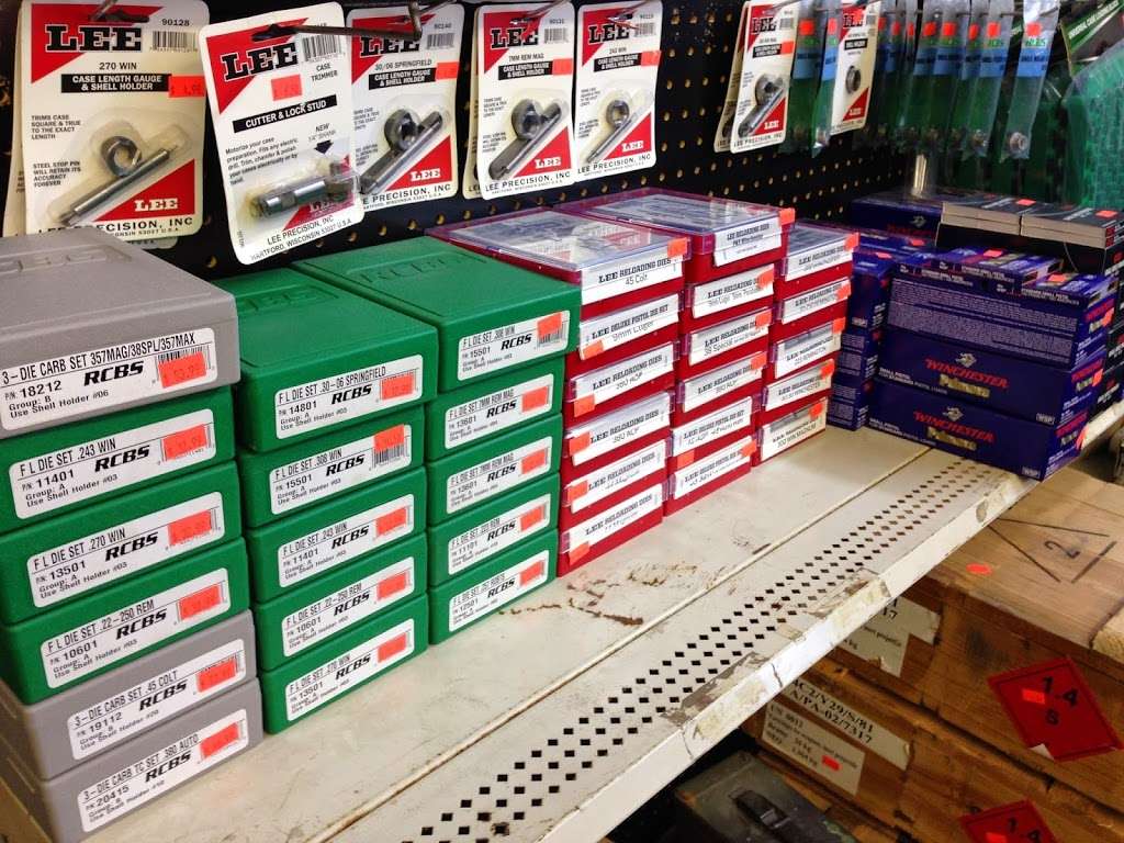 A-1 Gunrunners | 3504 S 22nd St, St Joseph, MO 64503, USA | Phone: (816) 262-7799