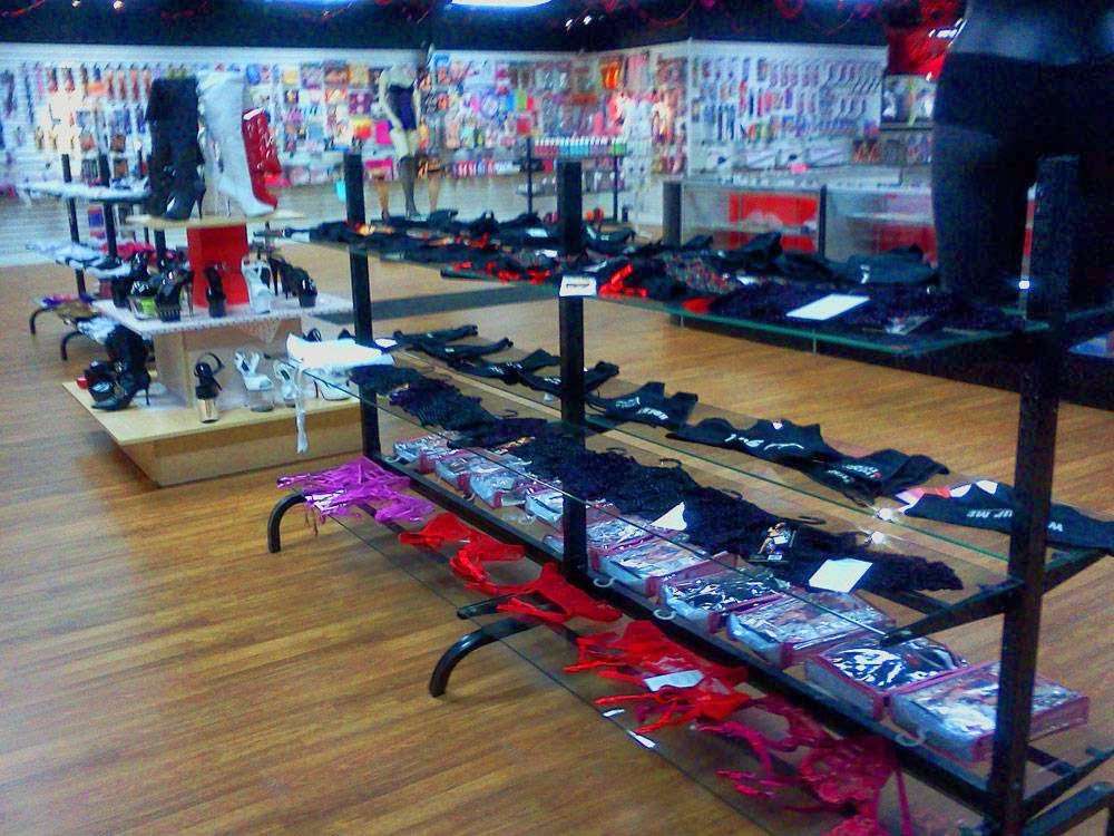 FunZone Gifts | 1031 W Ave I, Lancaster, CA 93534 | Phone: (661) 949-0077