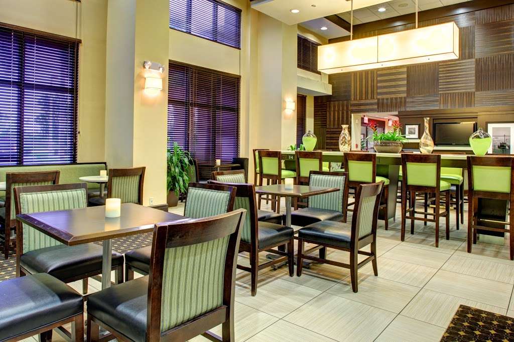 Hampton Inn & Suites Ft. Lauderdale West-Sawgrass/Tamarac, FL | 5701 Madison Ave, Tamarac, FL 33321, USA | Phone: (954) 724-7115