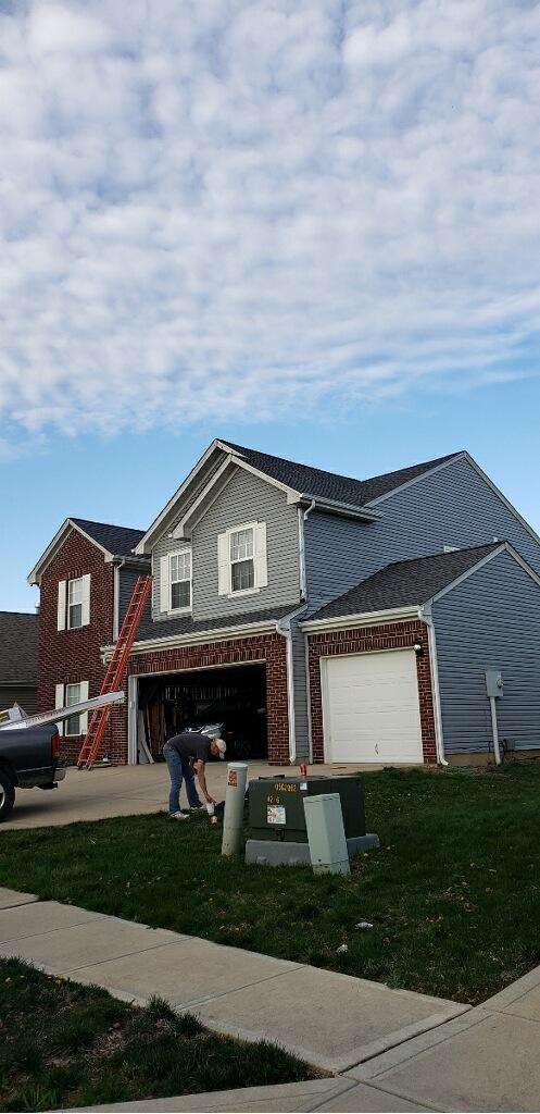 DC Roofing & Exteriors | 2610 Cedar Ridge Dr, Columbus, IN 47203, USA | Phone: (812) 344-5750