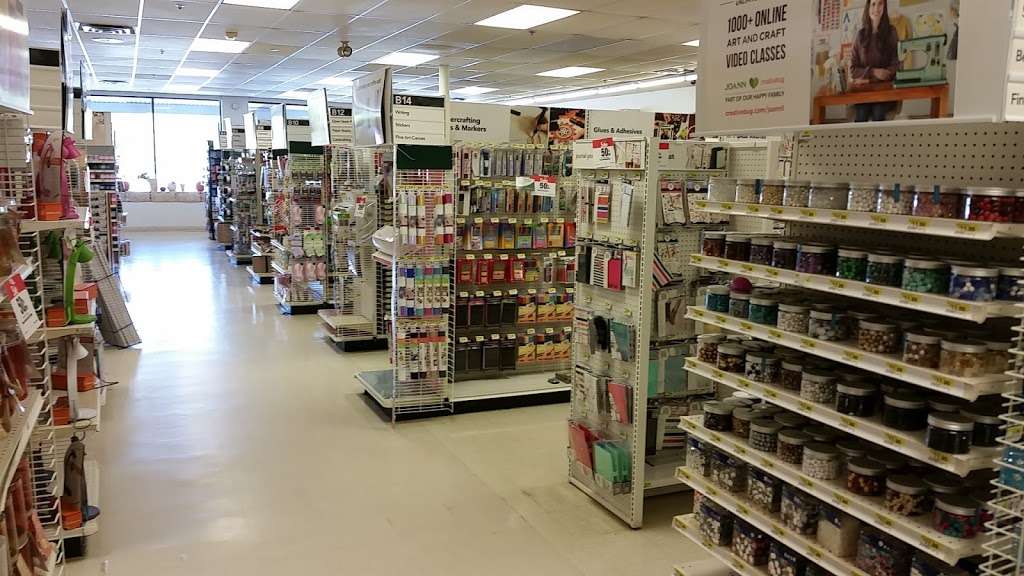 JOANN Fabrics and Crafts | 440 Middlesex Rd, Tyngsborough, MA 01879, USA | Phone: (978) 649-5327