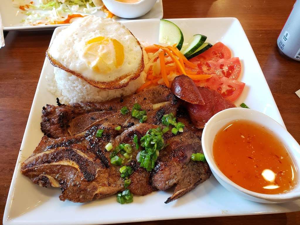 Pho 60 | 1001 60th St, Brooklyn, NY 11219, USA | Phone: (718) 885-7722