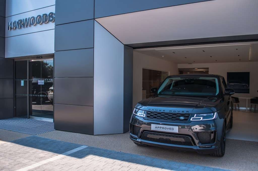 Harwoods Land Rover Edenbridge | Stanfords End, Hartfield Rd Edenbridge Kent TN8 5NG UK | Phone: (017) 328-63303