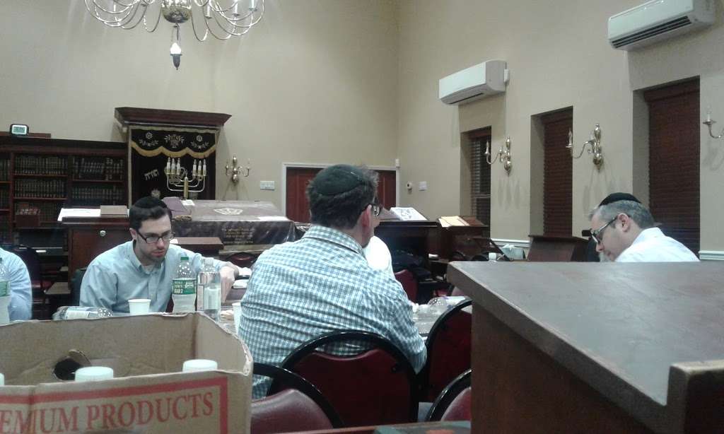 K`hal Chesed V`emes Rabbi Shmaryahu Weinberg | 10-37 Bay 24th St, Far Rockaway, NY 11691, USA
