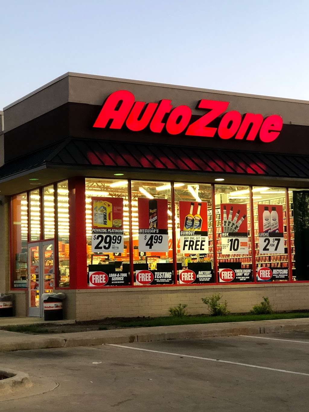 AutoZone Auto Parts | 590 W Army Trail Rd, Carol Stream, IL 60188, USA | Phone: (630) 665-5622