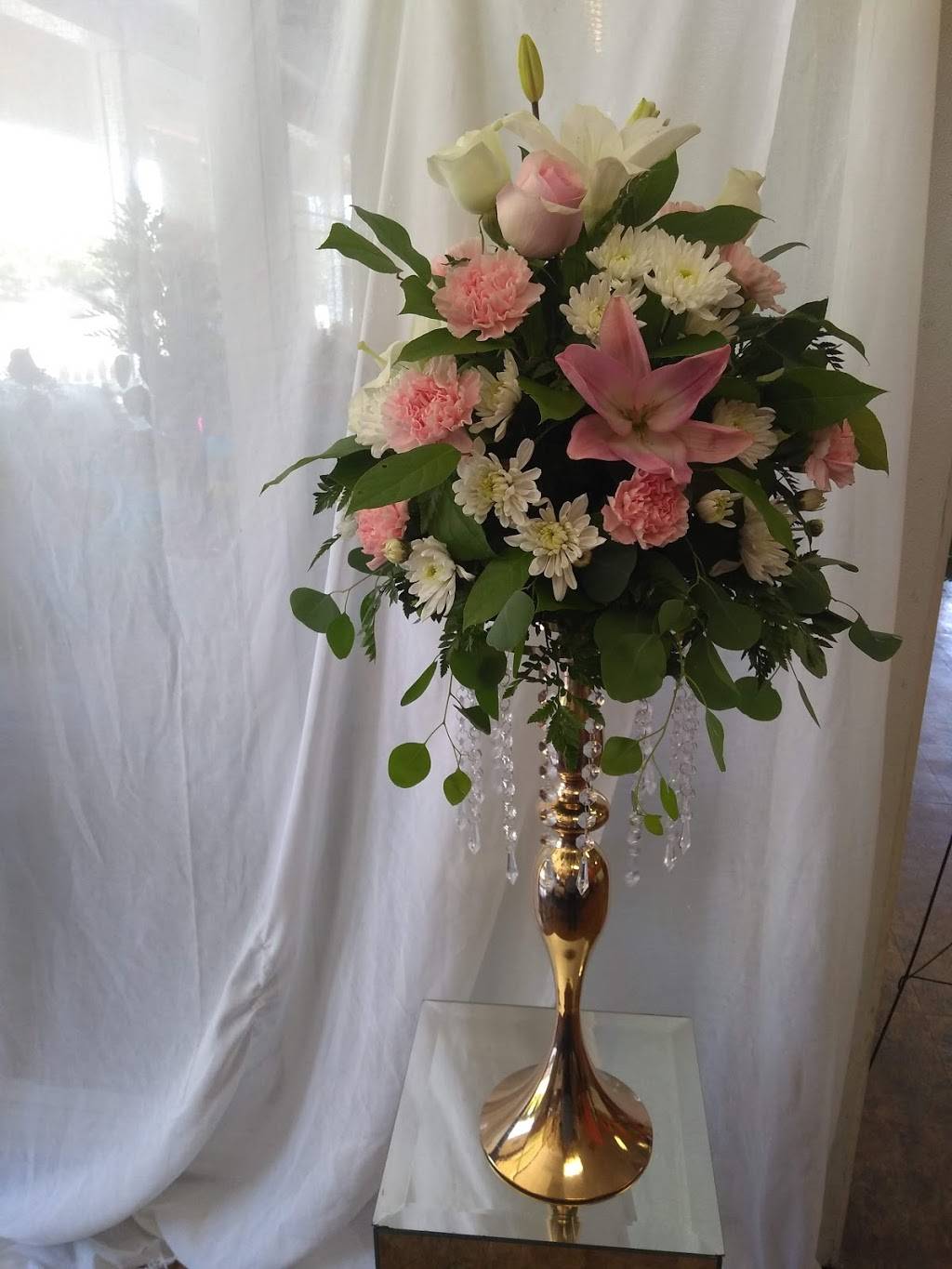 Litsas Flowers | 1906 Fruitridge Rd, Sacramento, CA 95822, USA | Phone: (916) 424-1649