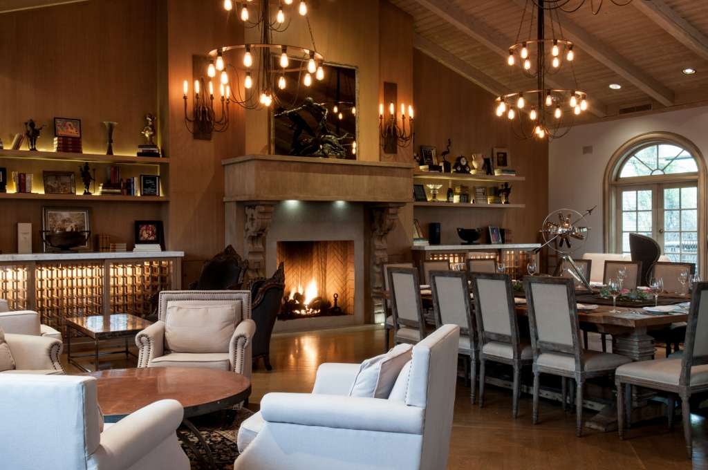 The Villa Restaurant of Woodland Hills | 22160 Ventura Blvd, Woodland Hills, CA 91364 | Phone: (818) 704-1185