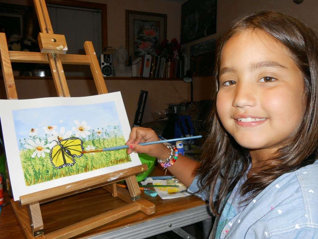 Art Lessons for children at Dcolorex | 98 West St, Milford, MA 01757 | Phone: (774) 573-9378