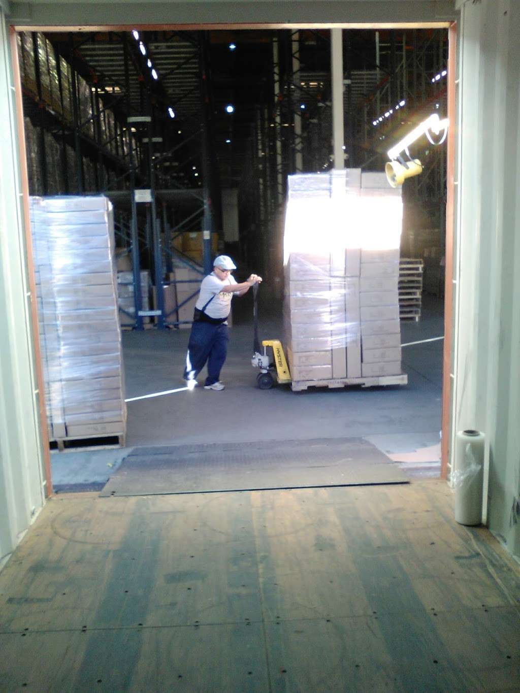 JM Apparel Resources 6152 S Boyle Ave, Vernon, CA 90058, USA