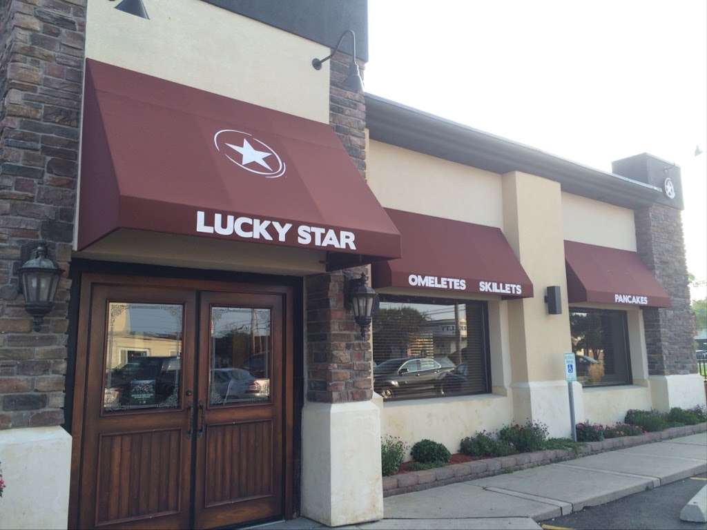 Lucky Star Pub & Eatery | 864 Milwaukee Ave, Burlington, WI 53105, USA | Phone: (262) 763-2155