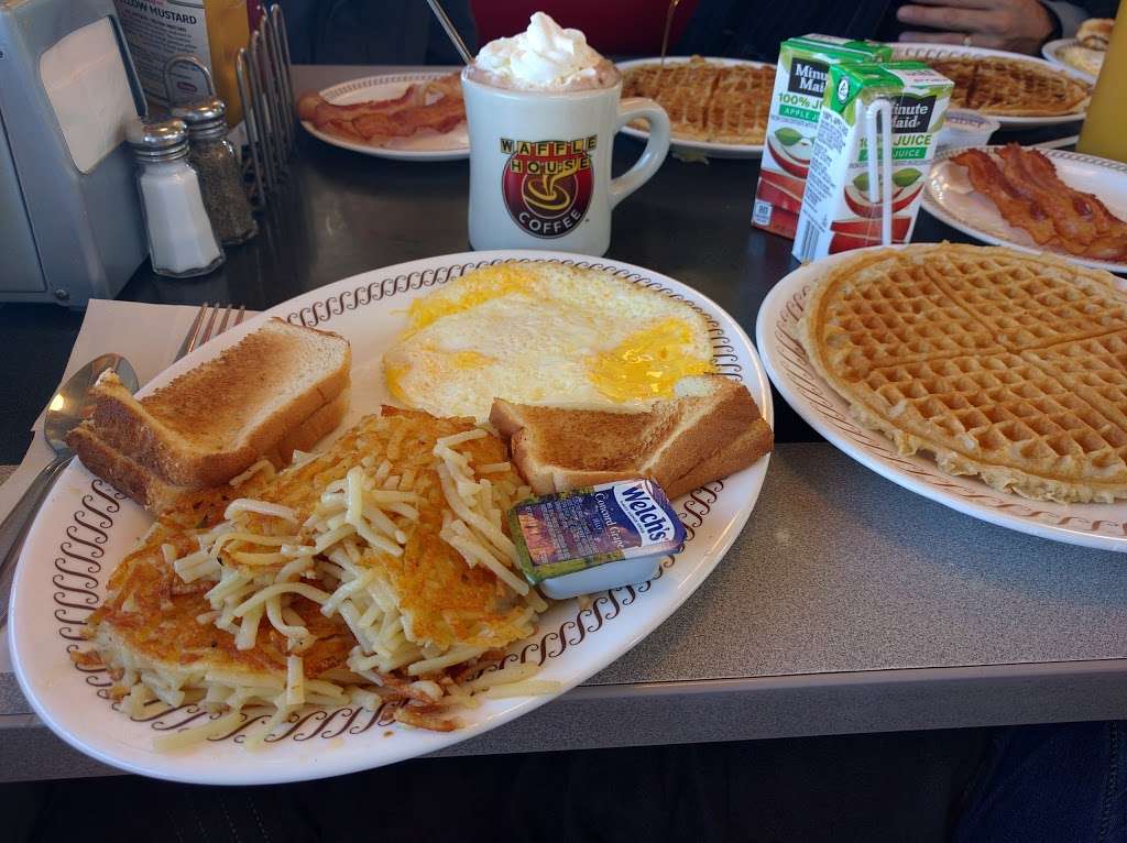 Waffle House | 9750 NW Prairie View Rd, Kansas City, MO 64151, USA | Phone: (816) 891-6545