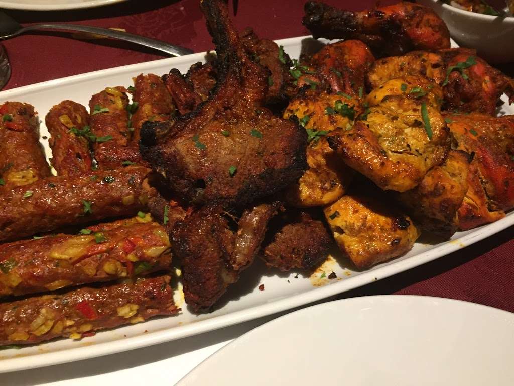 5spice LOUGHTON GOLF CLUB (Indian Restaurant & Takeaway) | Clays Ln, Loughton IG10 2BF, UK | Phone: 020 8502 2923