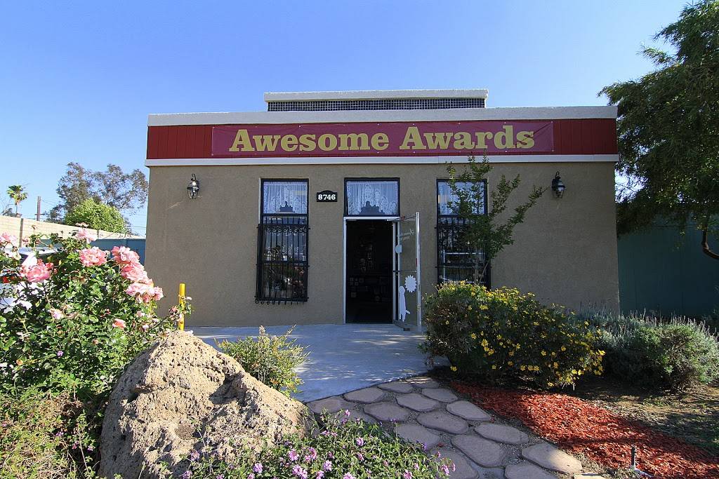 Awesome Awards / Western Trophy | 8746 Limonite Ct, Riverside, CA 92509, USA | Phone: (951) 685-6885