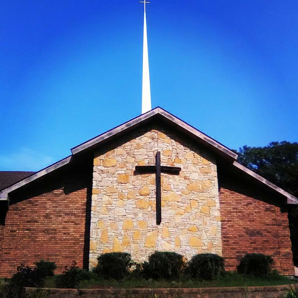 First Pentecostal Church of Kansas City | 14800 NW Tiffany Park Rd, Kansas City, MO 64153, USA | Phone: (816) 330-3435