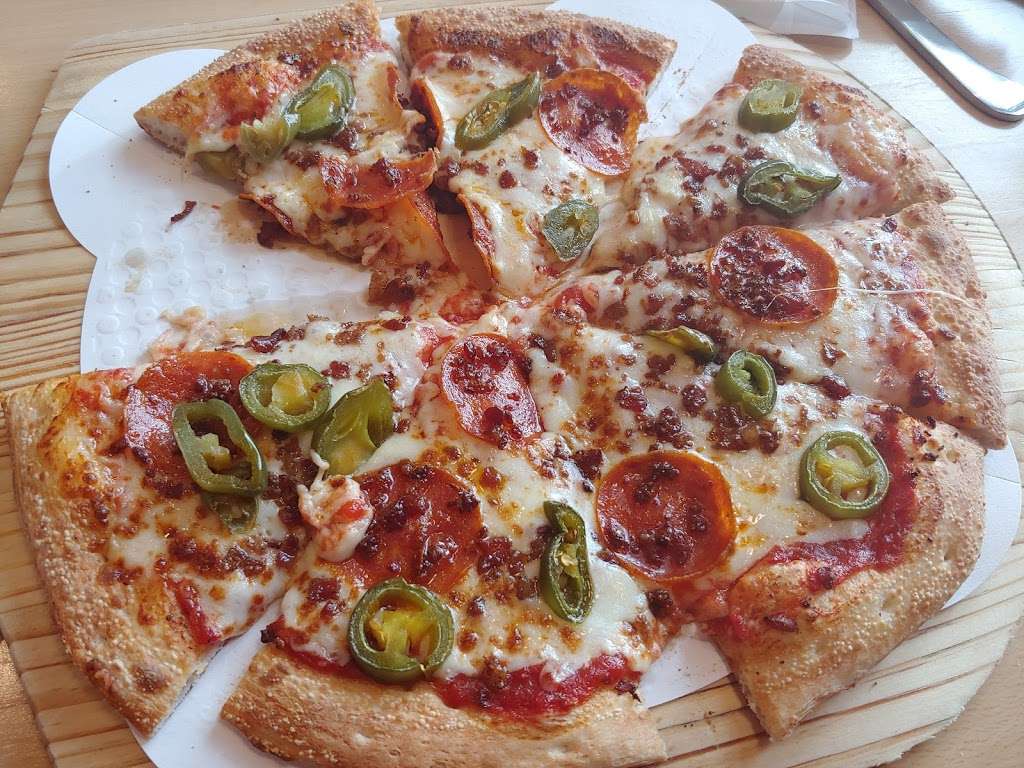 Blazing Tomato Pizza and Pasta | 8145 International Dr #531, Orlando, FL 32819, USA | Phone: (407) 270-6010