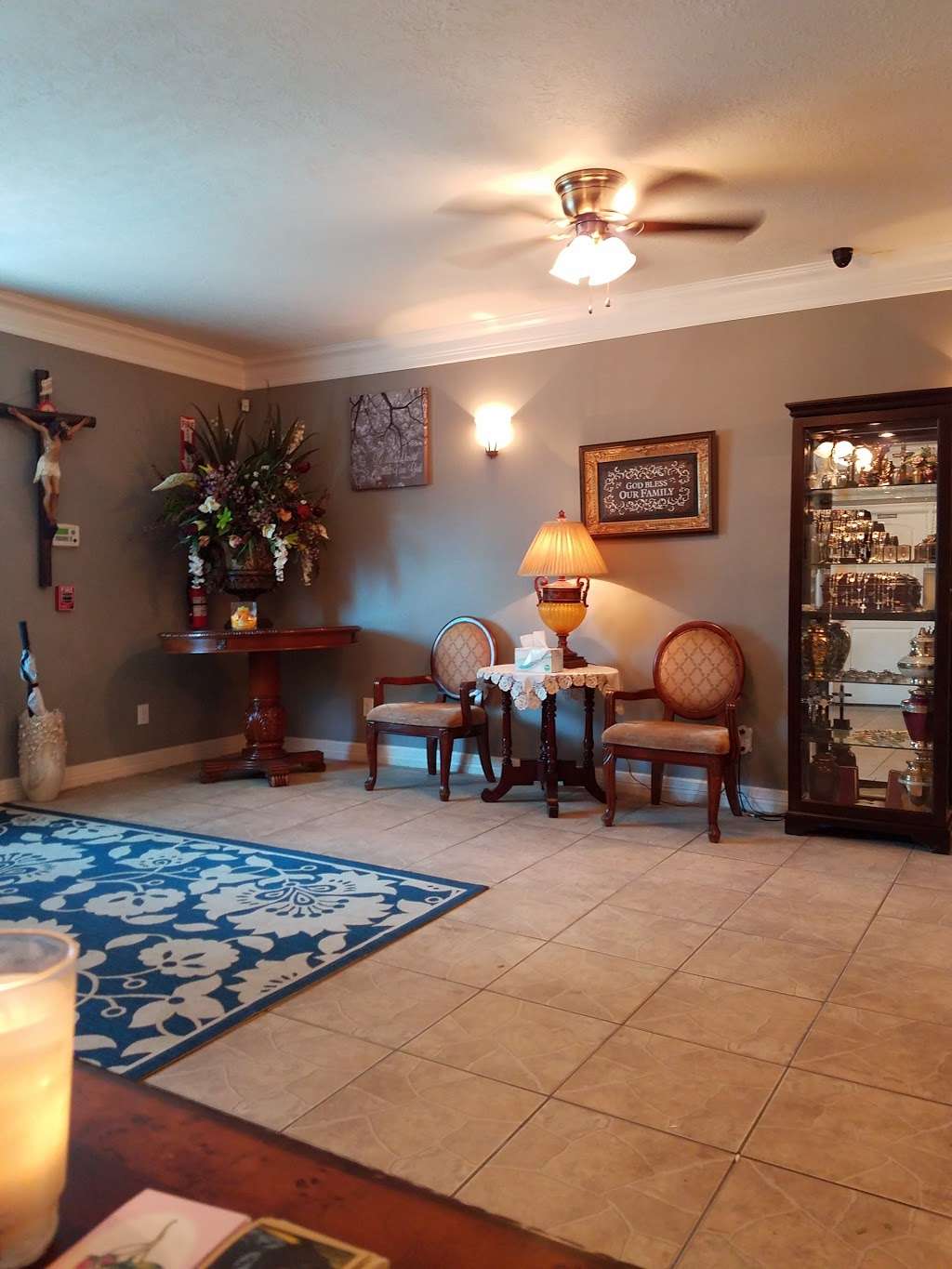 La Paz Memorial Funeral Home | 7902 Nordling Rd, Houston, TX 77037, USA | Phone: (713) 526-5558