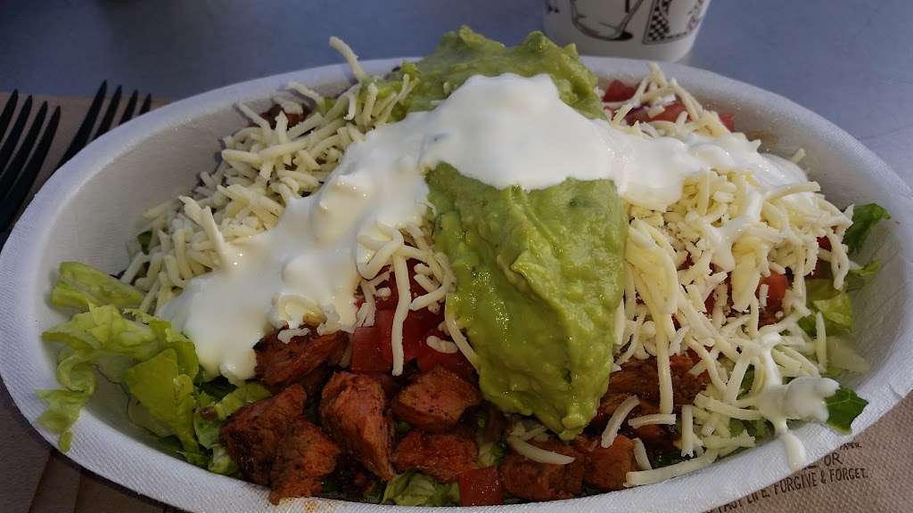 Chipotle Mexican Grill | 1421 W Eisenhower Blvd, Loveland, CO 80537 | Phone: (970) 635-0099