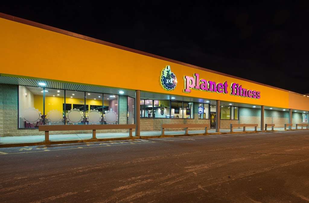 Planet Fitness | 29 Traders Way, Salem, MA 01970, USA | Phone: (978) 744-4449