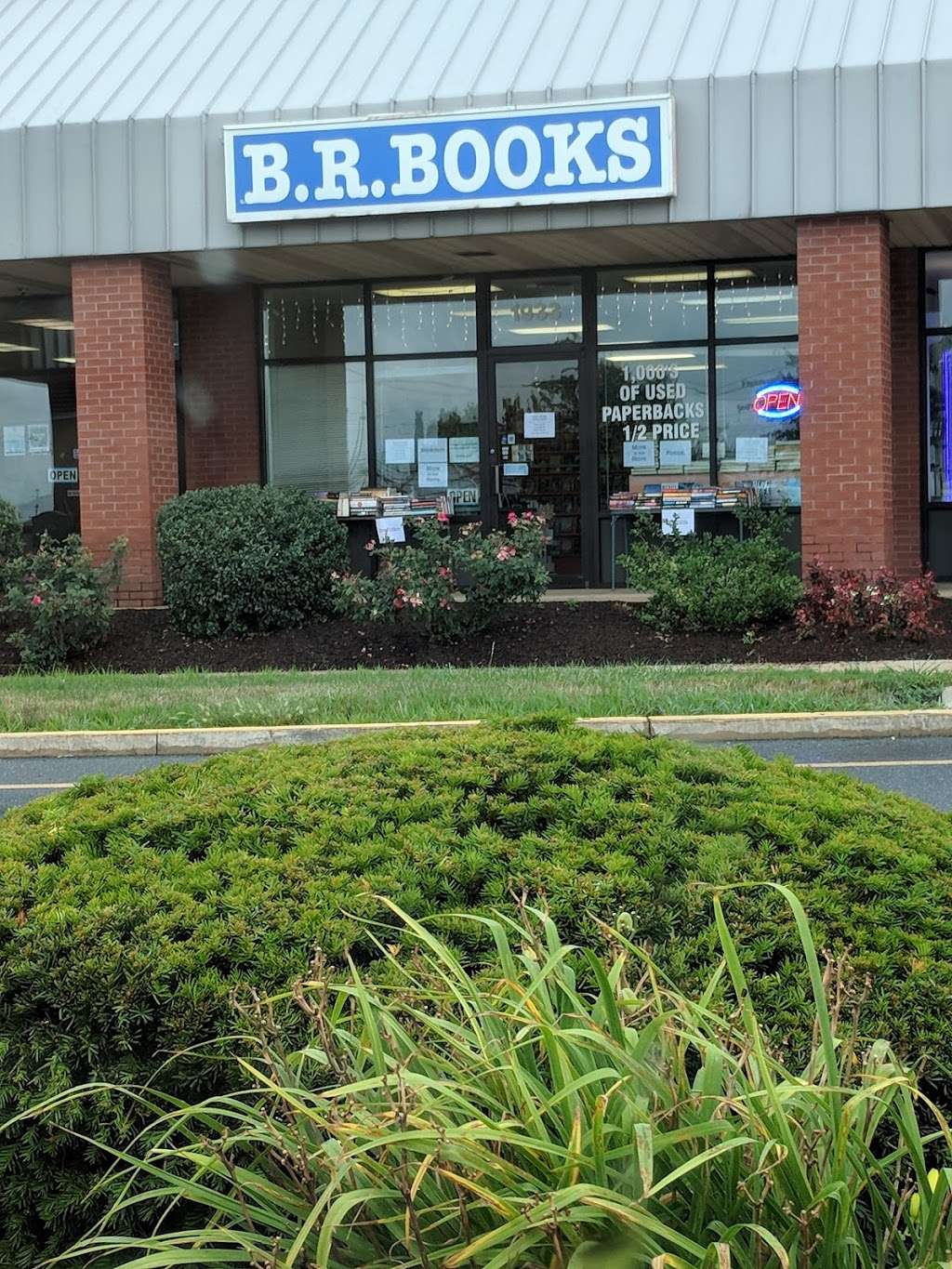 B R Books | 1933 Fruitville Pike, Lancaster, PA 17601, USA | Phone: (717) 581-5887