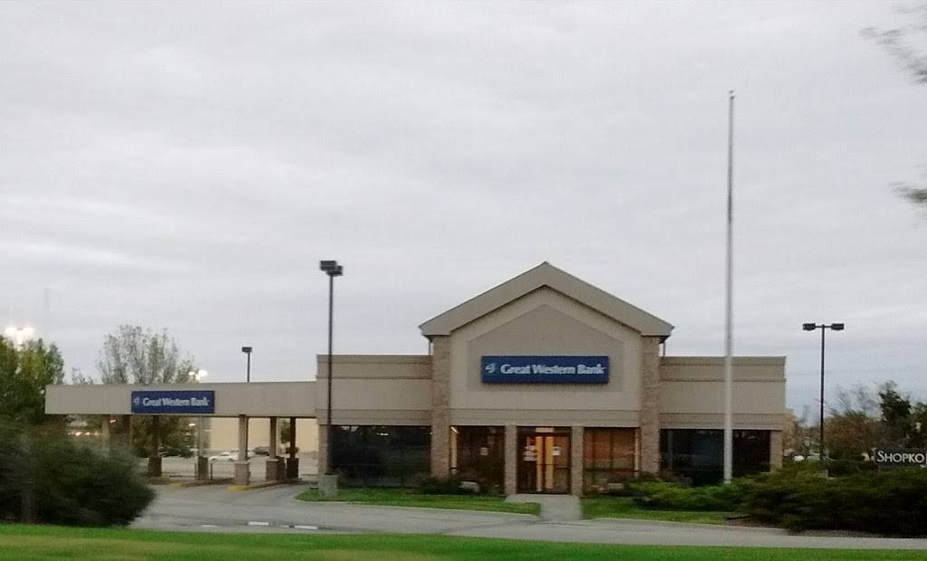 Great Western Bank | 3410 N 27th St, Lincoln, NE 68521, USA | Phone: (402) 473-6460