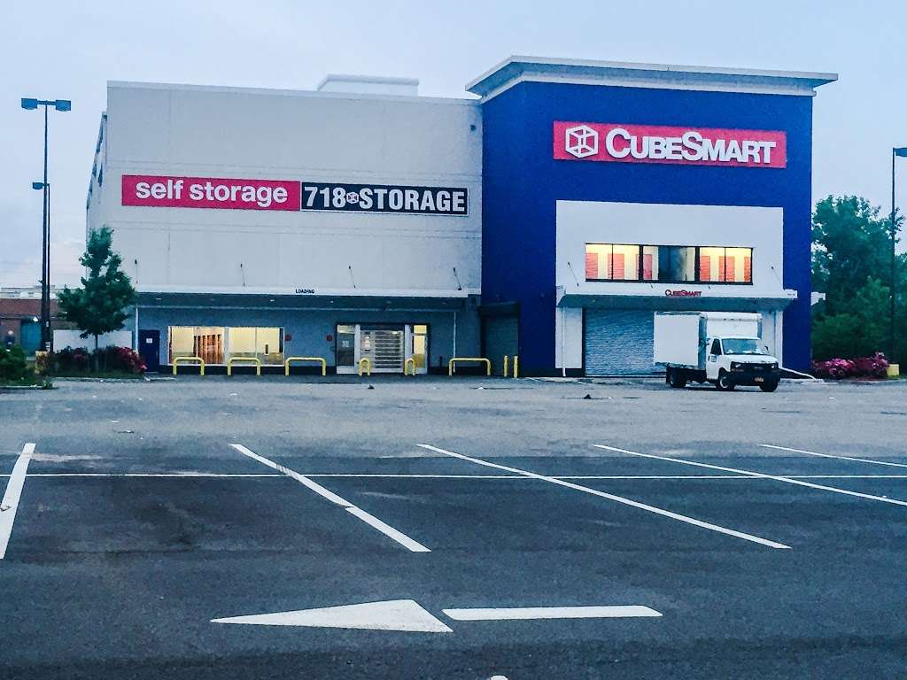 CubeSmart Self Storage | 124-16 31st Ave, Flushing, NY 11354, USA | Phone: (718) 359-2924