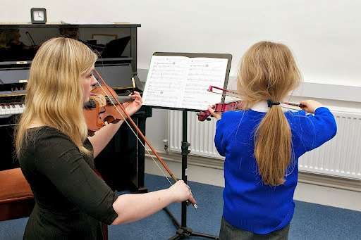 Cadenza Music School | Stubbers Farm, Mountnessing Rd, Blackmore, Ingatestone CM4 0NX, UK | Phone: 01277 823810