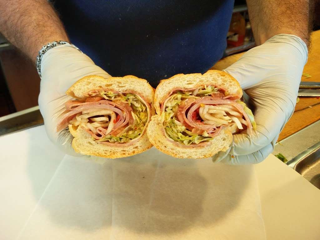 Lees Hoagie House | 228 S West End Blvd, Quakertown, PA 18951, USA | Phone: (215) 538-7875