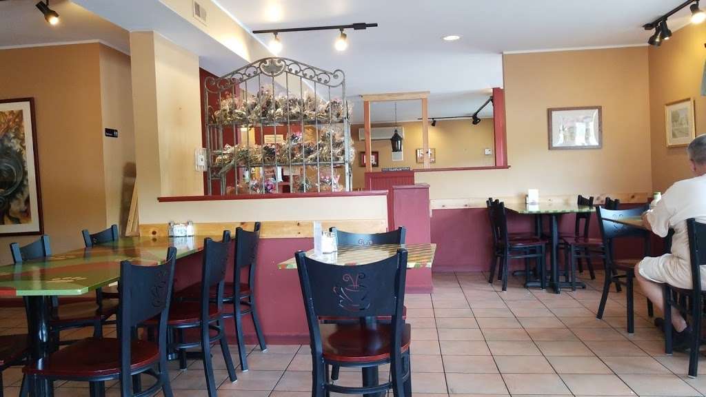 Dales Pocono Bistro | 3396 PA-611, Bartonsville, PA 18321, USA | Phone: (570) 629-6722