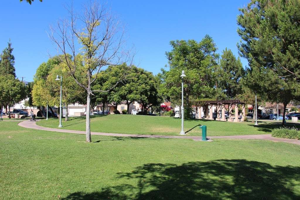 Abraham Lincoln Park | 300 N Buena Vista St, Burbank, CA 91505, USA