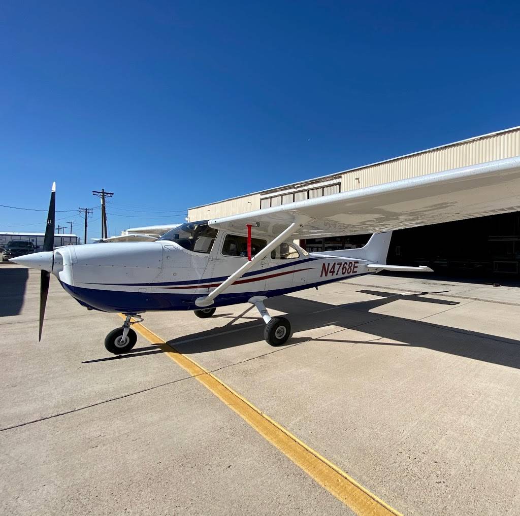 Double Eagle Aviation | 6961 S Apron Dr, Tucson, AZ 85756, USA | Phone: (520) 294-8214