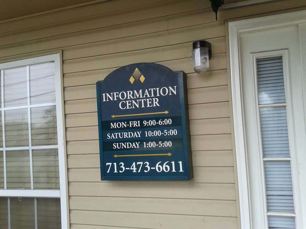 Emerald Pointe Apartments | 920 Houston Ave, Pasadena, TX 77502, USA | Phone: (713) 473-6611