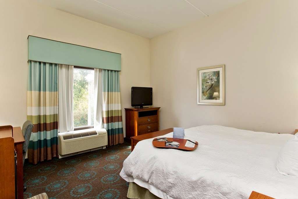 Hampton Inn Front Royal | 9800 Winchester Rd, Front Royal, VA 22630, USA | Phone: (540) 635-1882