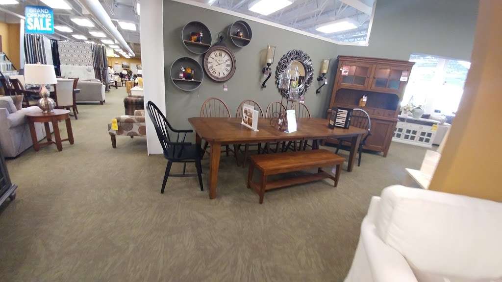 Raymour & Flanigan Furniture and Mattress Store | 1149 Route 23 South, Kinnelon, NJ 07405, USA | Phone: (973) 915-7755