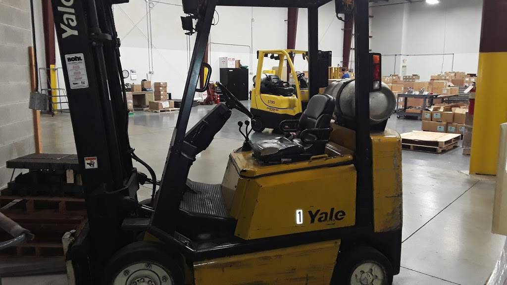 MLC Lift Truck Service | 26679 Edison Rd, South Bend, IN 46628, USA | Phone: (574) 344-0309