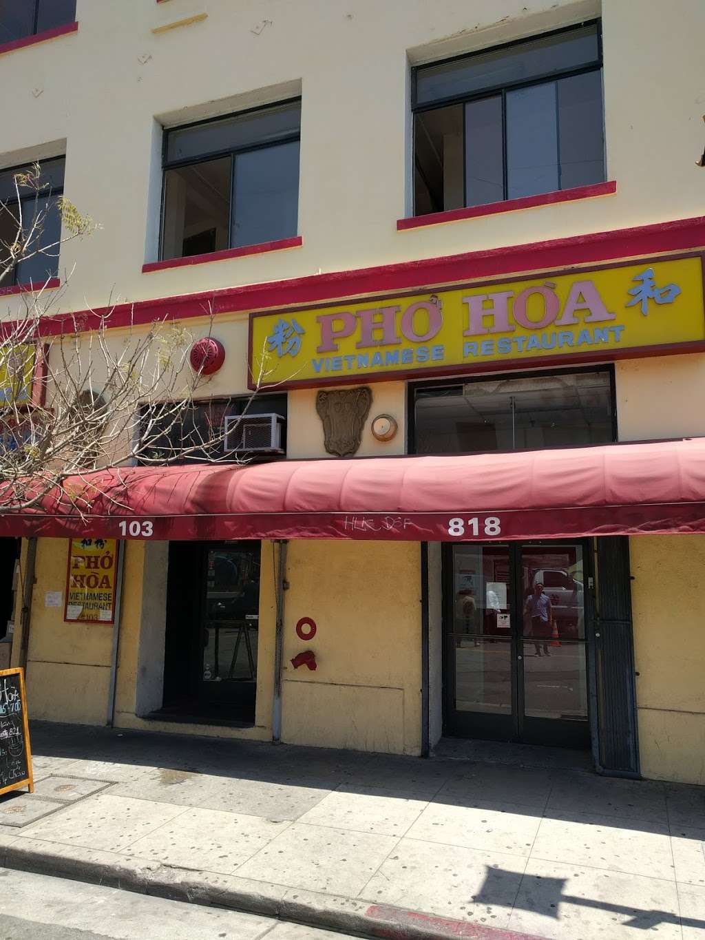 Pho Hoa Vietnamese Restaurant | 818 N Spring St, Los Angeles, CA 90012, USA | Phone: (213) 485-0074