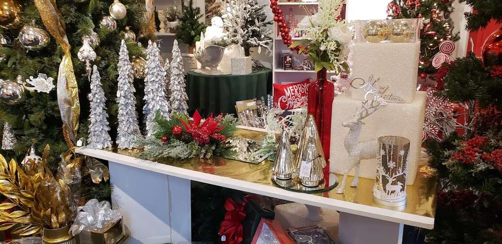 Christmas Tree Shops | 2675 Mizpah Park Dr, Benton Harbor, MI 49022, USA | Phone: (269) 849-3360