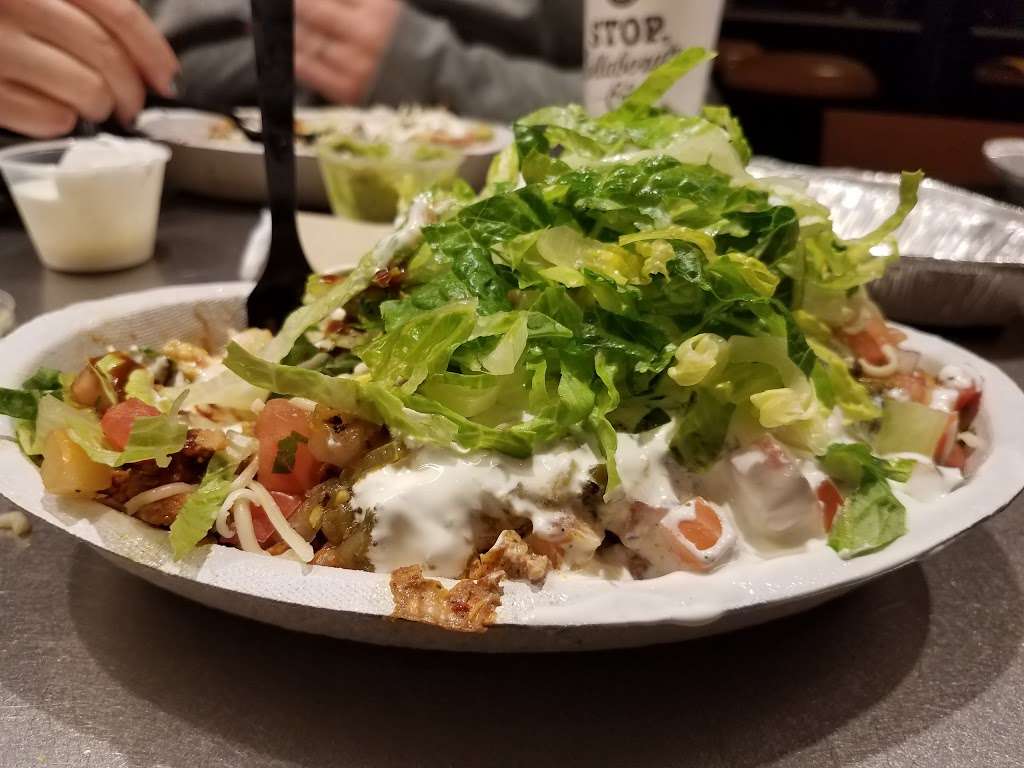 Chipotle Mexican Grill | 253 S Weber Rd, Romeoville, IL 60446, USA | Phone: (815) 221-5116