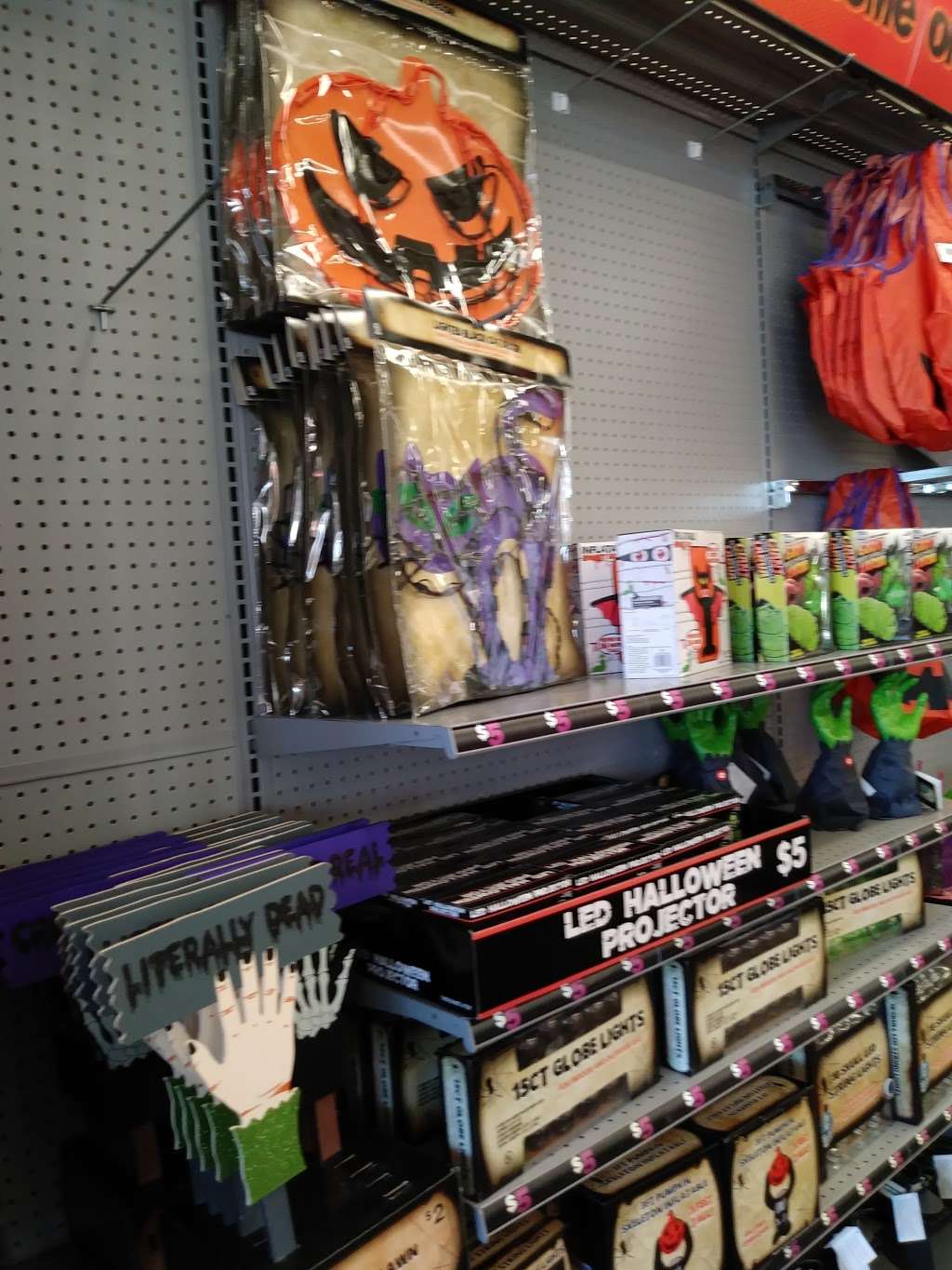 Dollar Tree | 52 Rockland Plaza, Nanuet, NY 10954 | Phone: (845) 627-0752