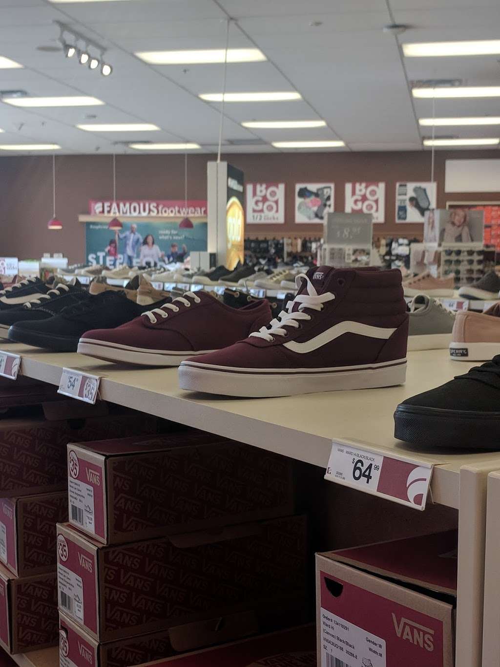 Famous Footwear | ATASCOCITA COMMONS SC, 7021 Farm to Market 1960 Rd E, Atascocita, TX 77346, USA | Phone: (832) 445-0326