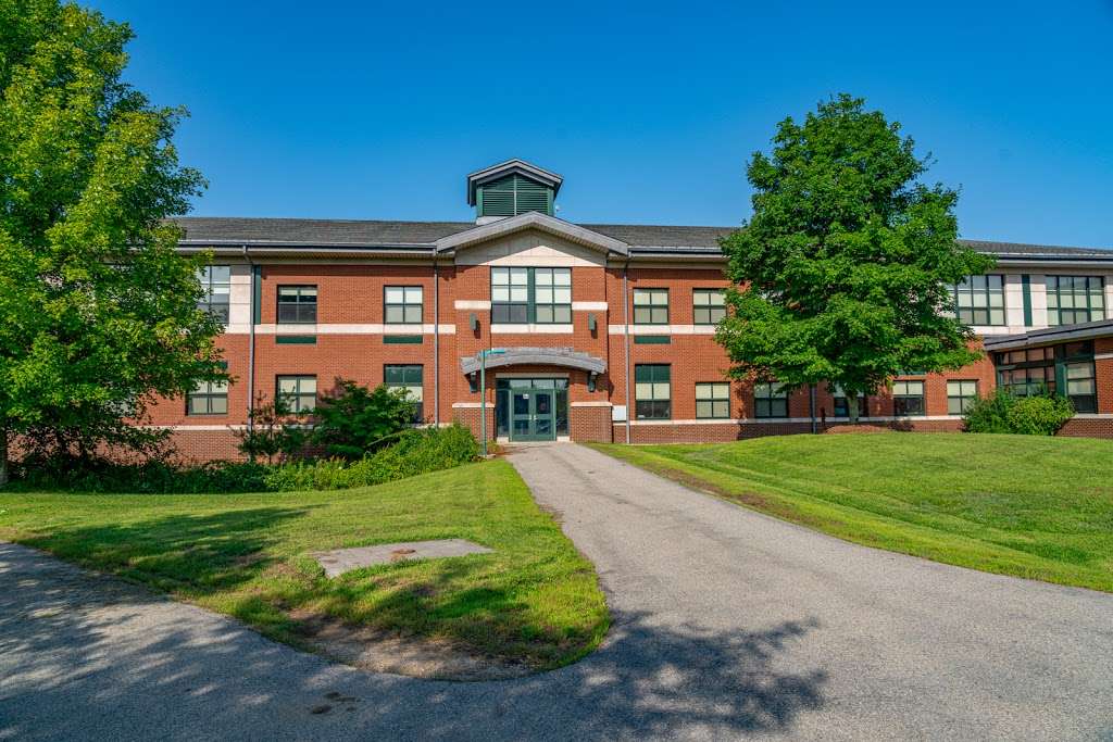 Hopkinton High School | 90 Hayden Rowe St, Hopkinton, MA 01748, USA | Phone: (508) 497-9820