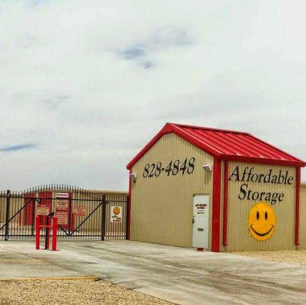 Affordable Self Storage in Slaton | 1440 E Woodrow Rd, Slaton, TX 79364, USA | Phone: (806) 828-4848